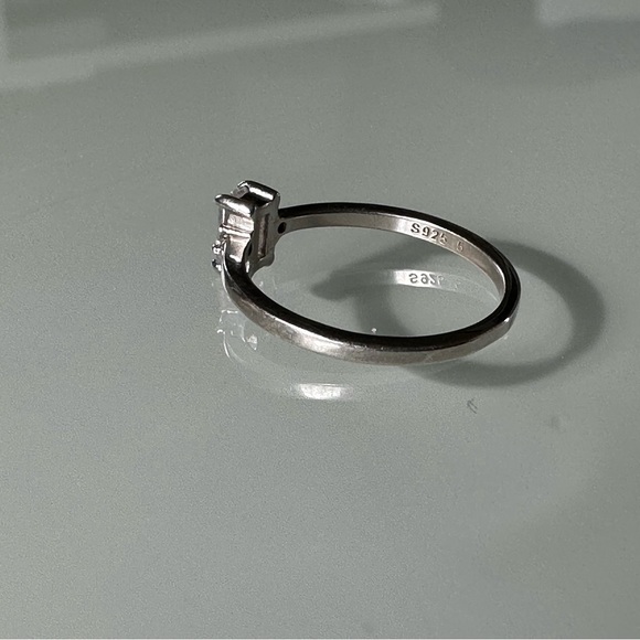 Sterling silver ring size 5 - Picture 3 of 5
